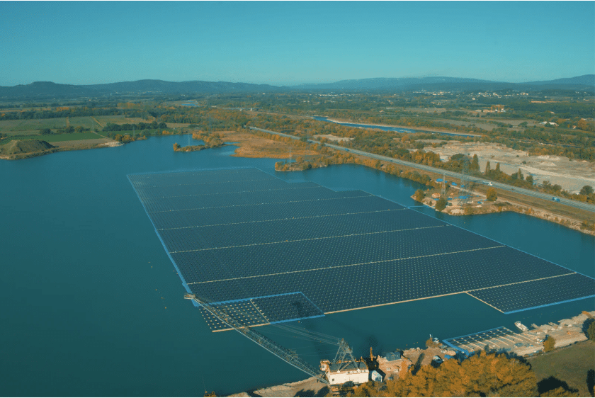 Panneaux photovoltaïques eau peyrolles en provence