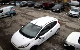 Caméra de vidéosurveillance pour parking de garage à Pertuis