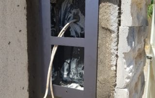 Installation de visiophone à un portail d'entrée à Lançon de Provence