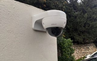 Pose et programmation de caméra de sécurité pour immeuble et maison à Marseille