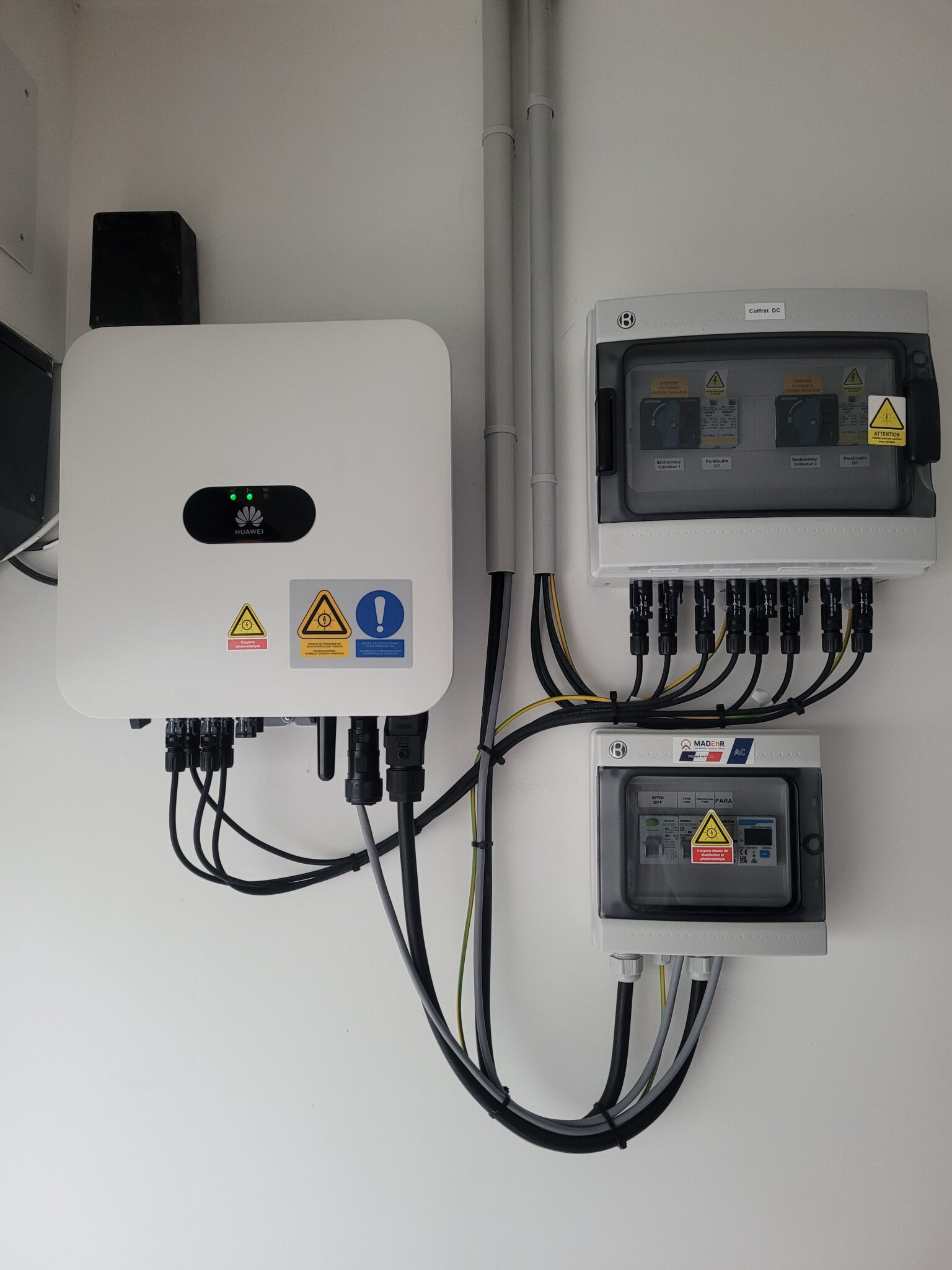 Intervention SOPRO ELEC pour un changement d’onduleur photovoltaïque centralisé