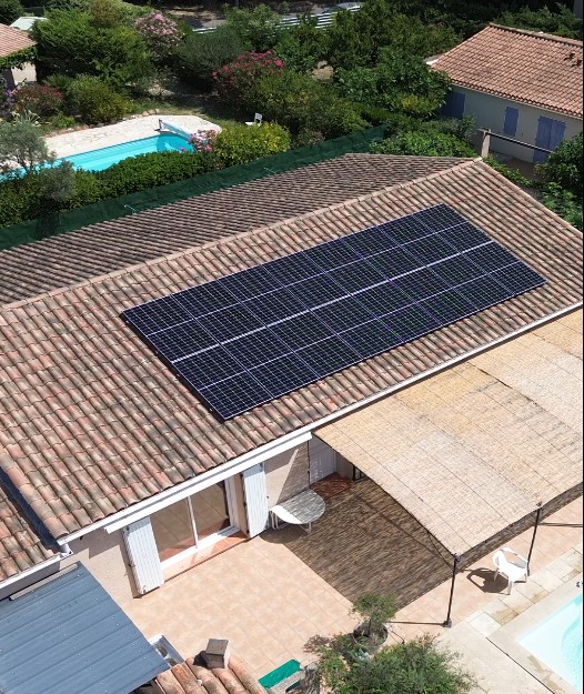 Installation de panneaux photovoltaïques pour une villa à Aix en Provence
