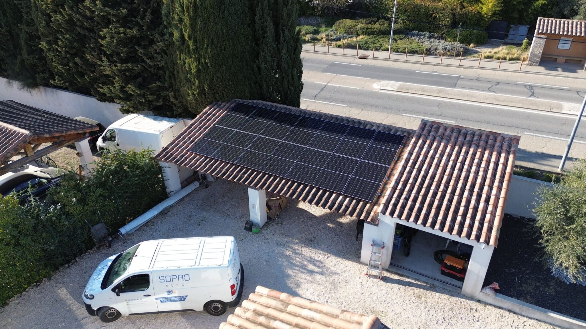Installation de 14 panneaux solaires à Ventabren – Production de 10 500 kWh par an